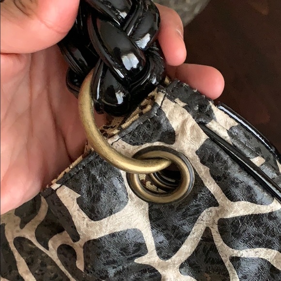 Beautiful new hobo bag. - Picture 3 of 7